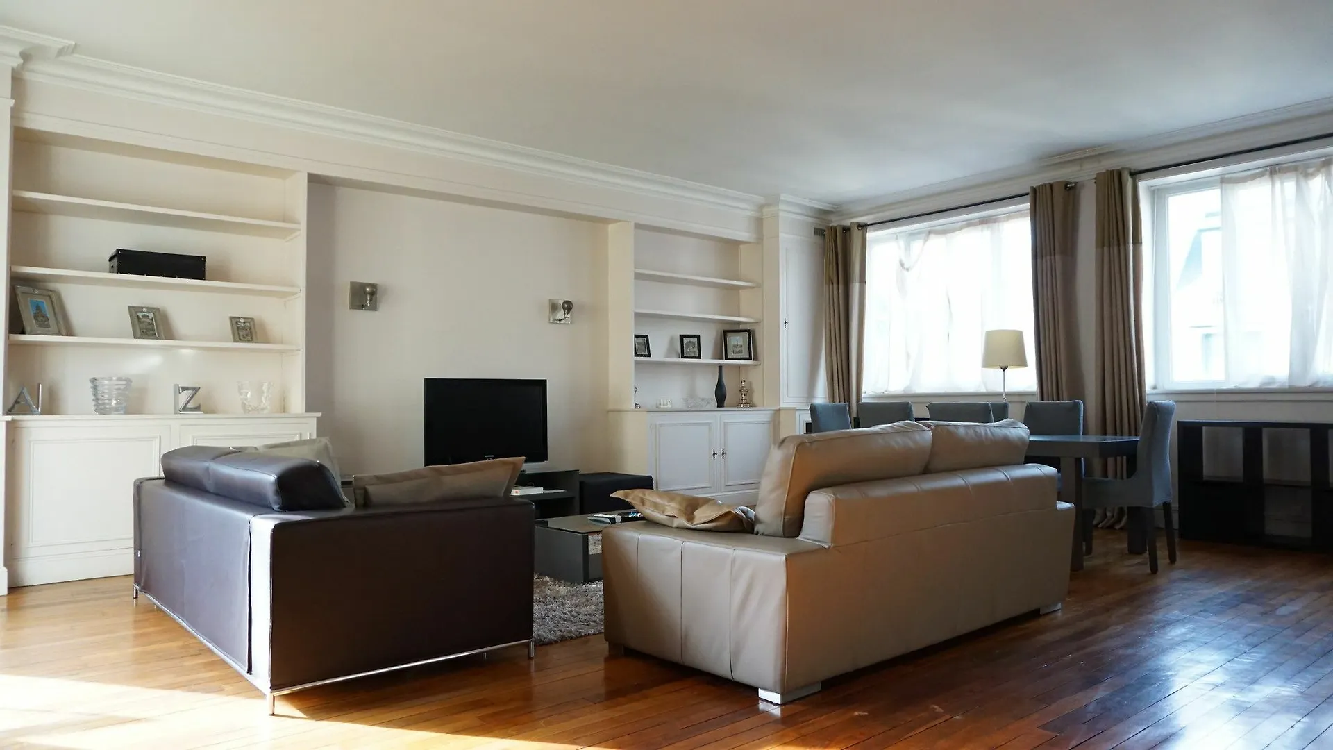 Etoile - 2 Pieces - 104 M² - 8 Apartment *